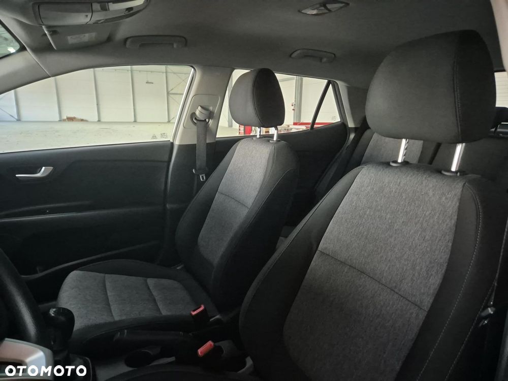 Kia Stonic 1.4 M - 11