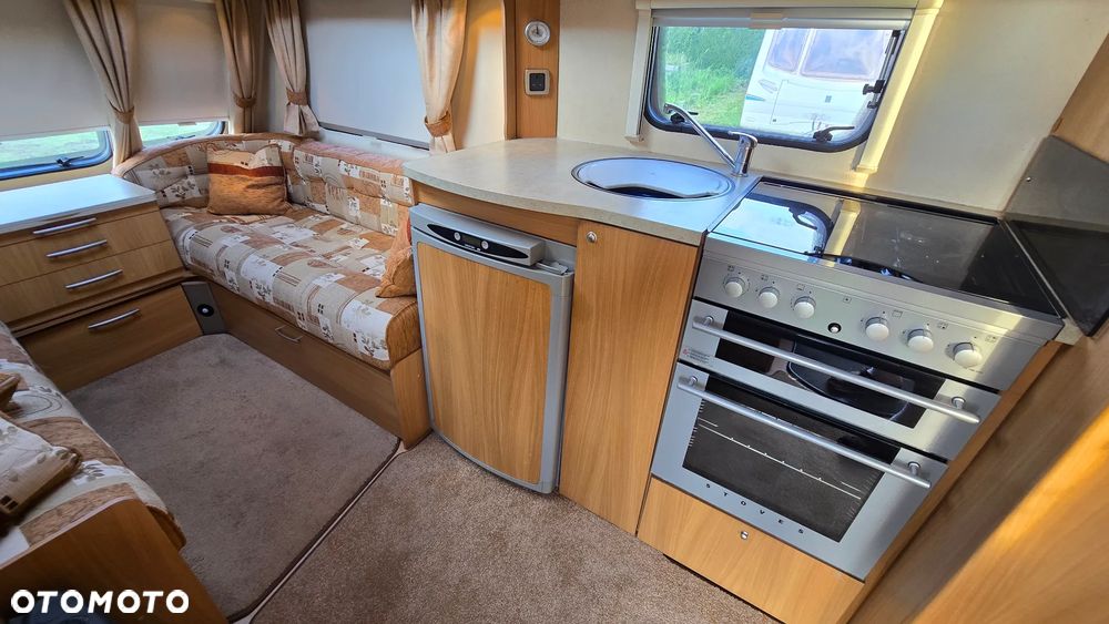 SWIFT CORNICHE - 33
