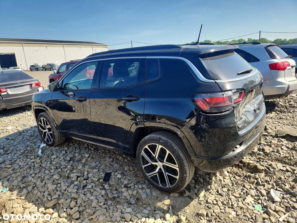 Jeep Compass - 3
