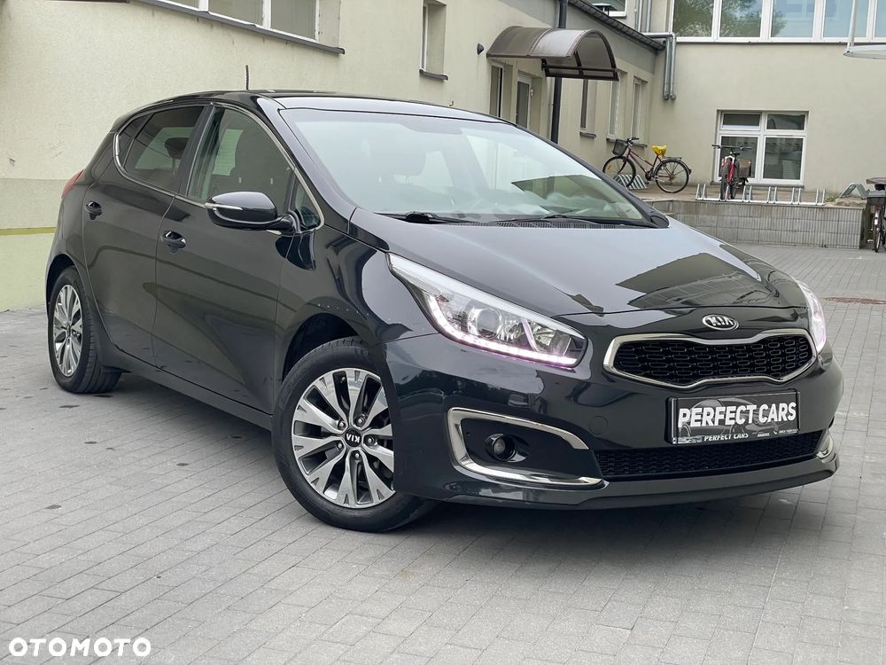Kia Ceed 1.4 L Business Line Plus - 1