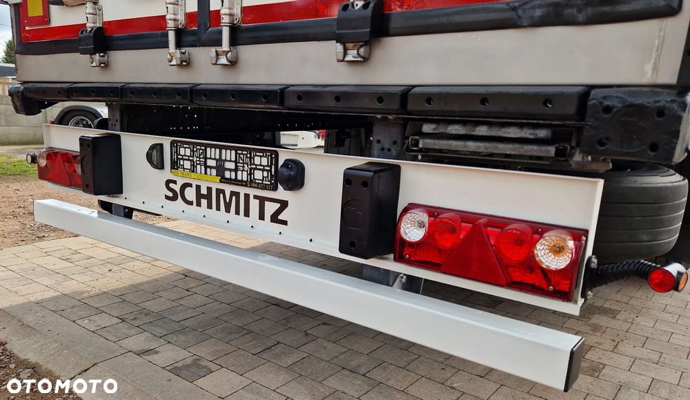 Schmitz Cargobull * CHŁODNIA * OŚ PODNOSZONA * 4 RYGLE * - 31