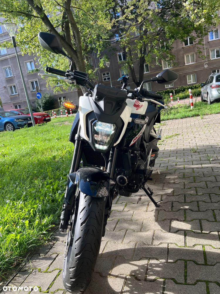 Honda CB - 2