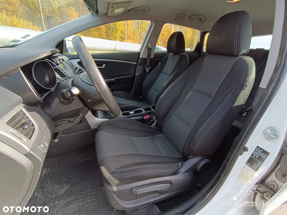 Hyundai i30 1.6 Classic + - 7