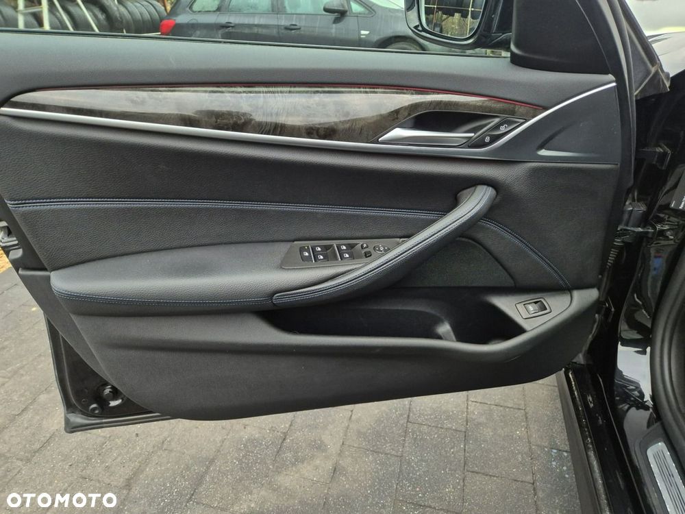 BMW Seria 5 - 12