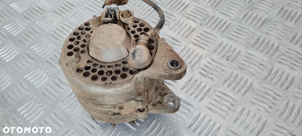 Suzuki Samurai SJ410 1.0 Alternator - 2