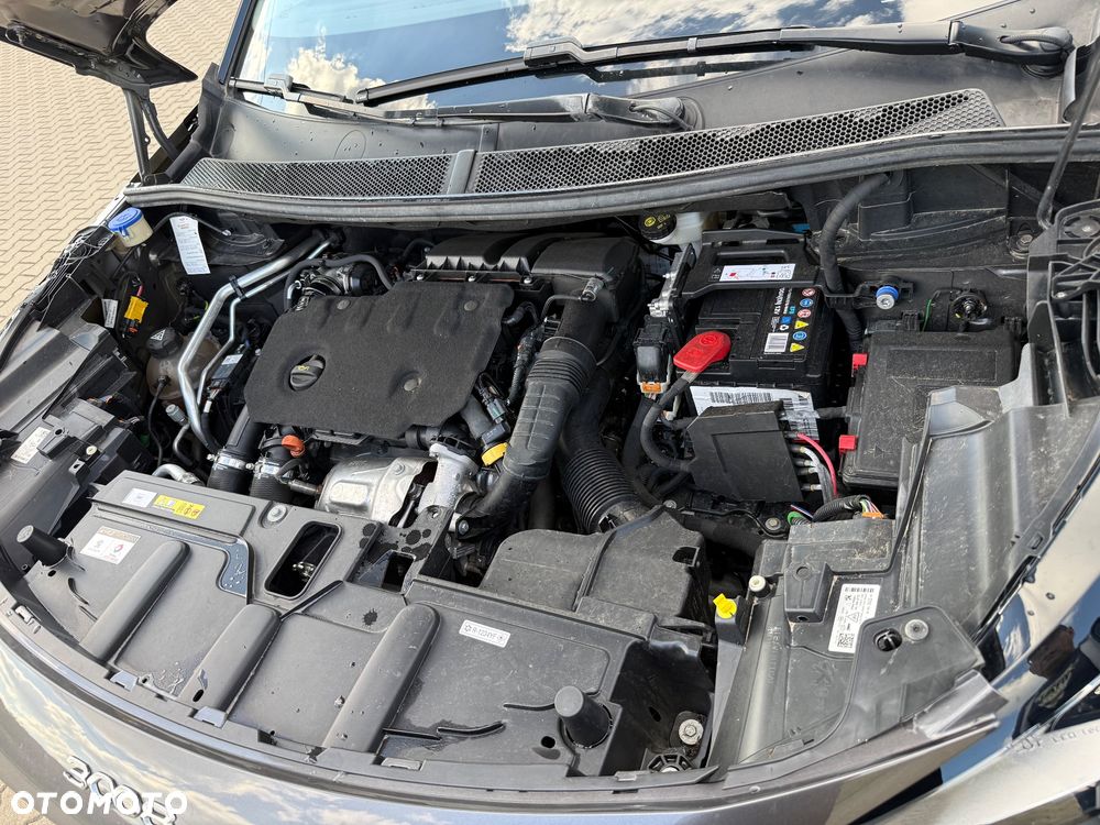 Peugeot 3008 1.5 BlueHDi Allure Pack S&S - 12