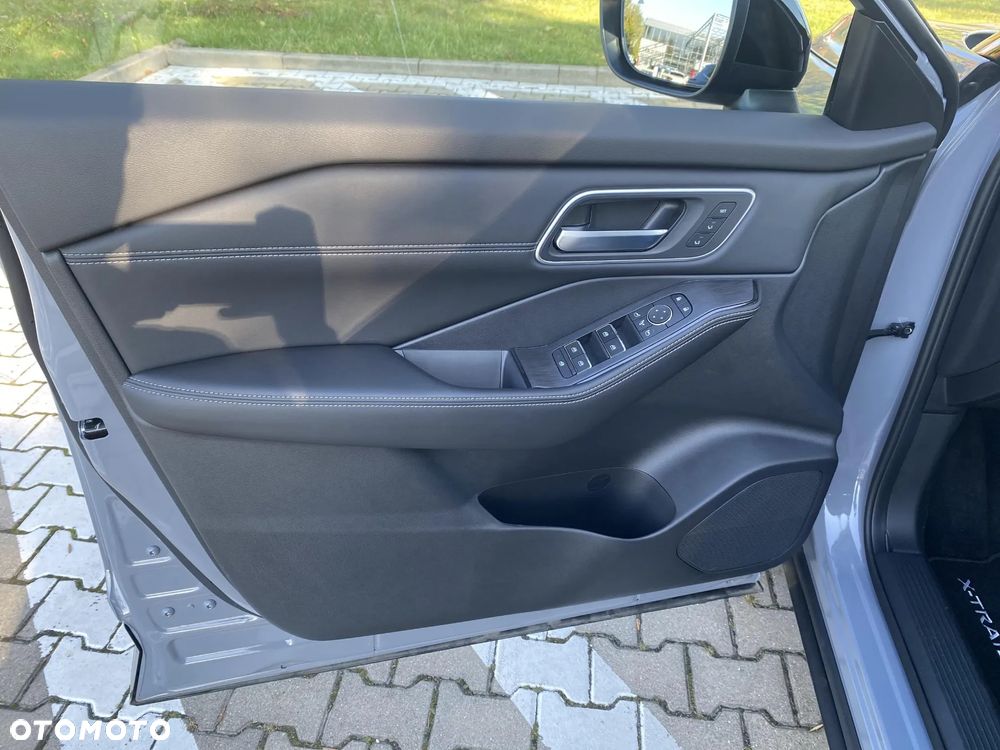 Nissan X-Trail 1.5 VC-T mHEV Tekna 2WD Xtronic - 10