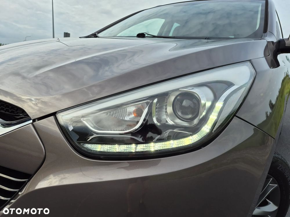 Hyundai ix35 2.0 CRDi 4WD Automatik Fifa World Cup Gold Edition - 21