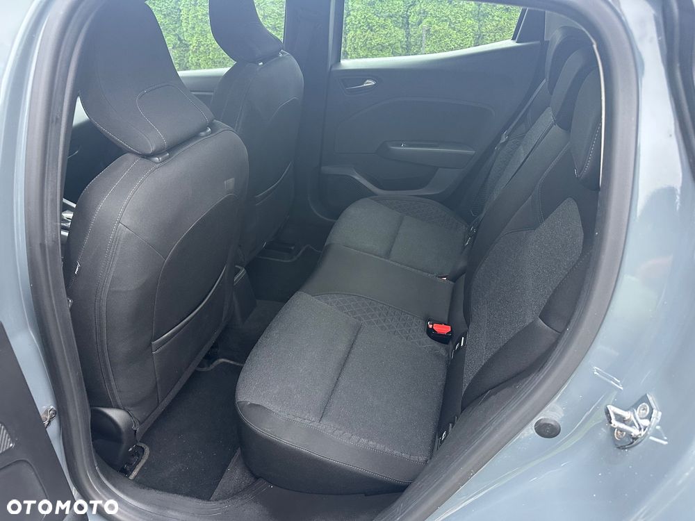 Renault Clio - 12