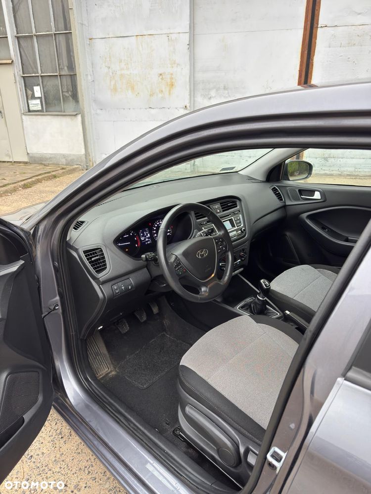 Hyundai i20 1.1 CRDi - 14
