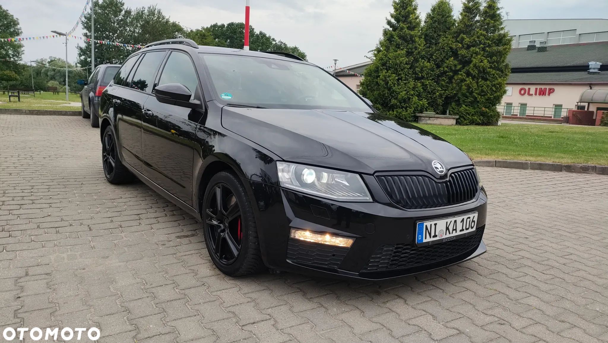 Skoda Octavia Combi 2.0 TDI RS - 1