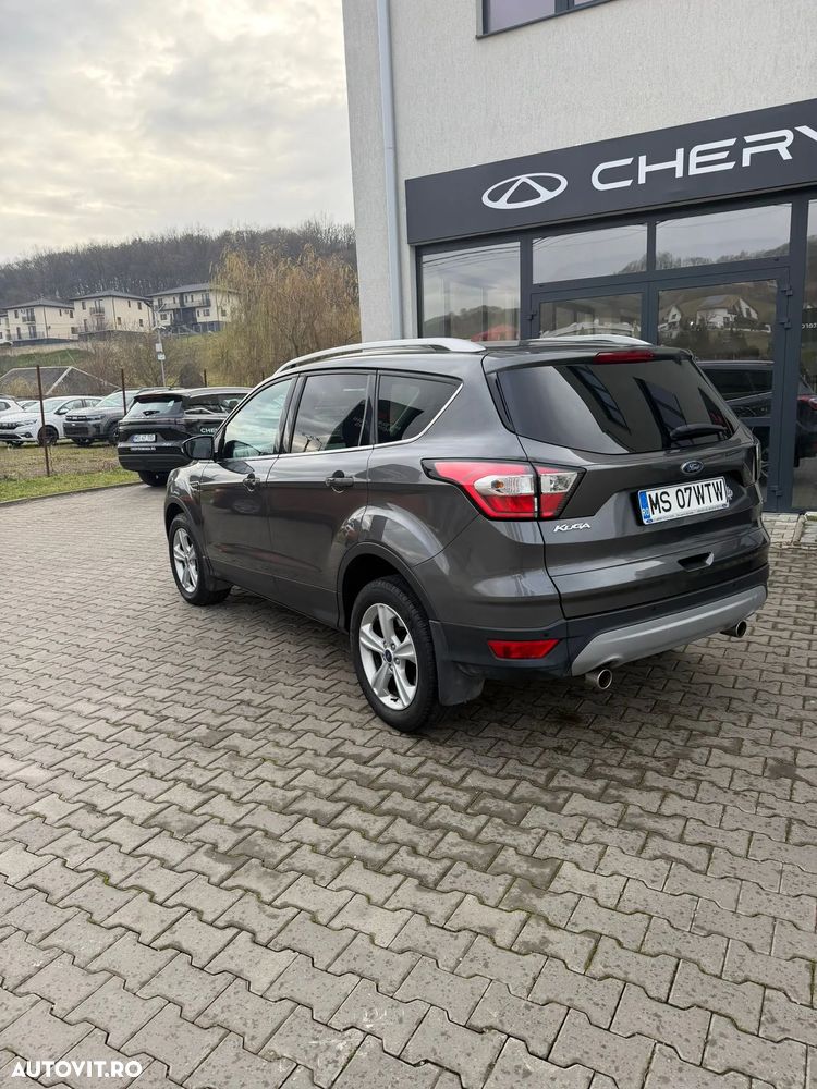 Ford Kuga - 6