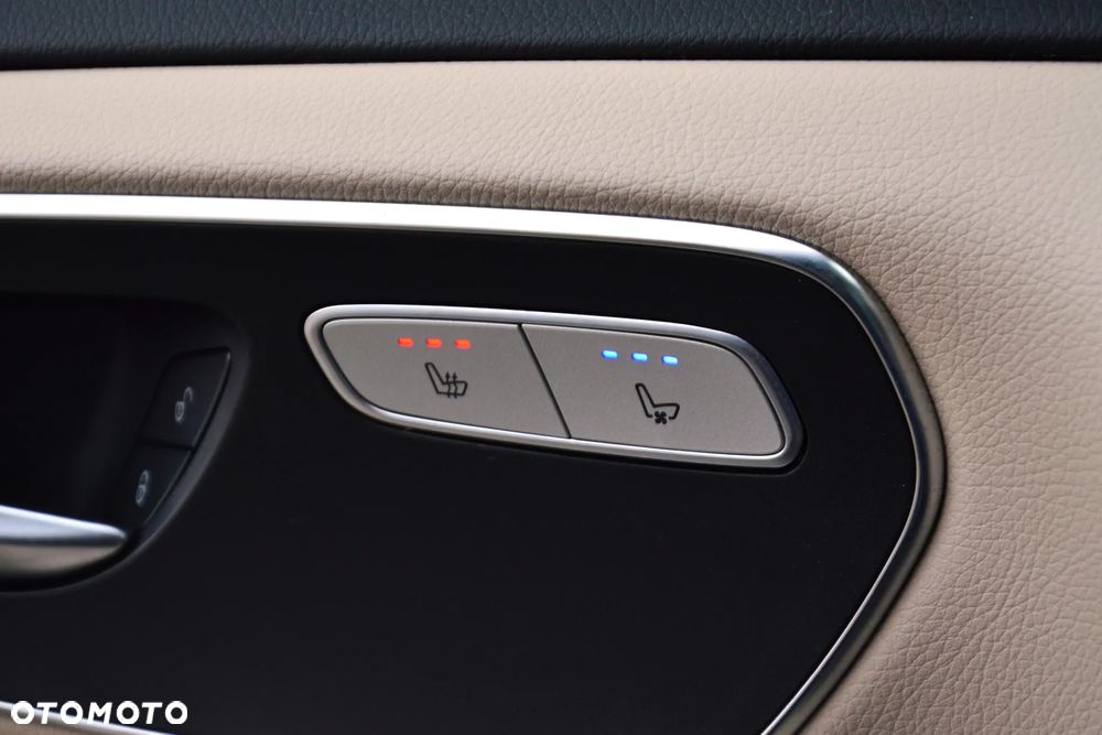 Mercedes-Benz EQV 300 90kWh - 23