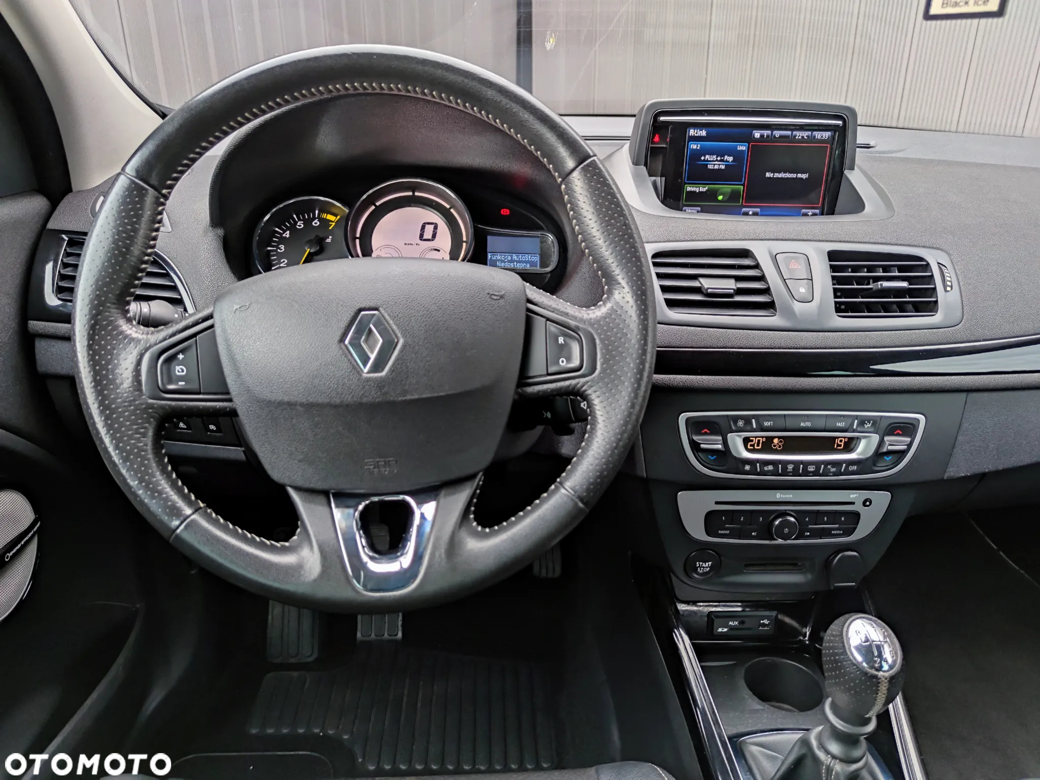 Renault Megane Grandtour ENERGY TCe 130 BOSE EDITION - 19