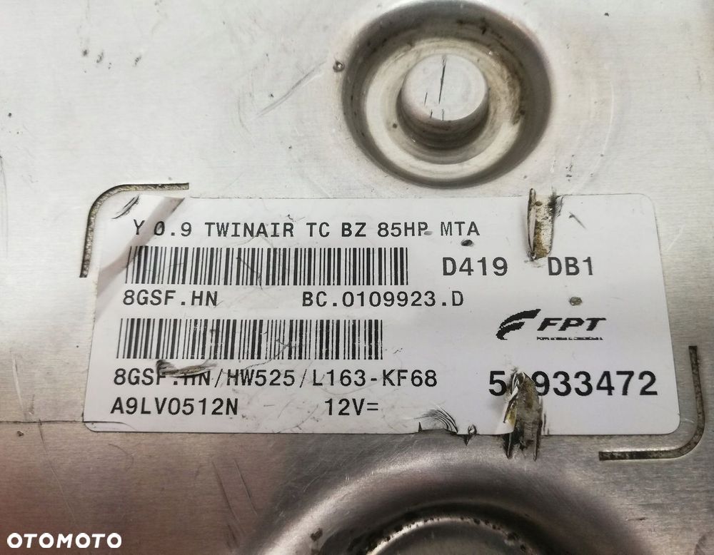 KOMPUTER SILNIKA STEROWNIK FIAT 500 LANCIA YPSILON 0.9 51933472 - 5