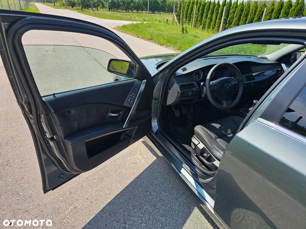 BMW Seria 5 520i - 9