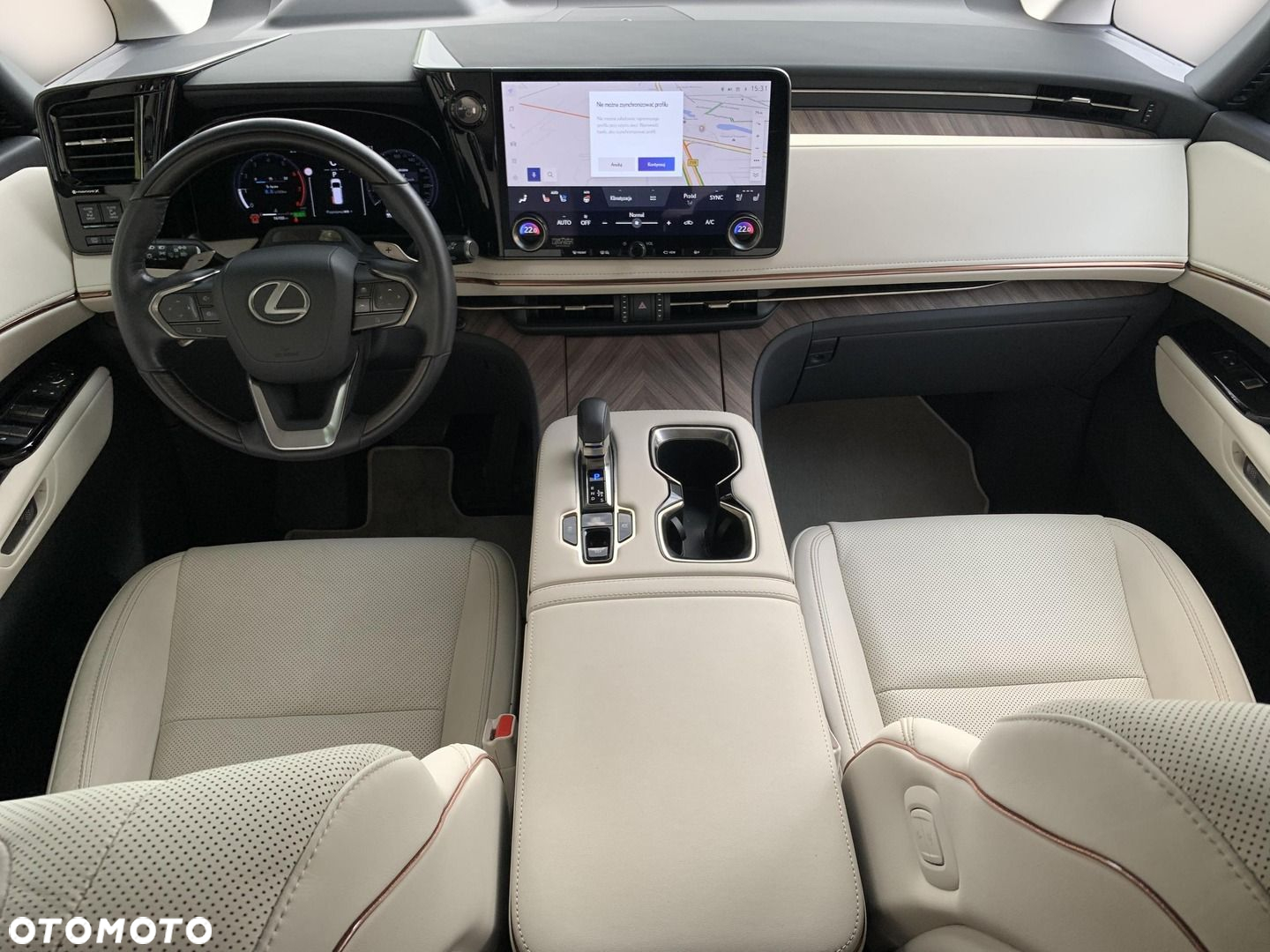 Lexus LM - 3