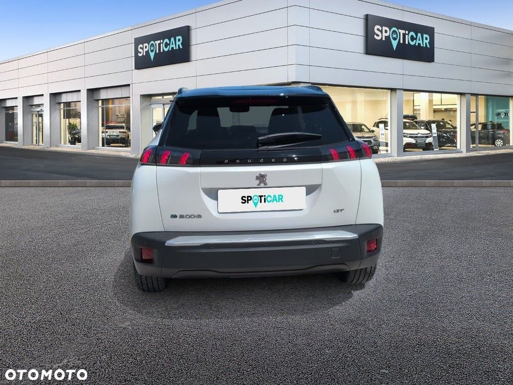 Peugeot 2008 - 6