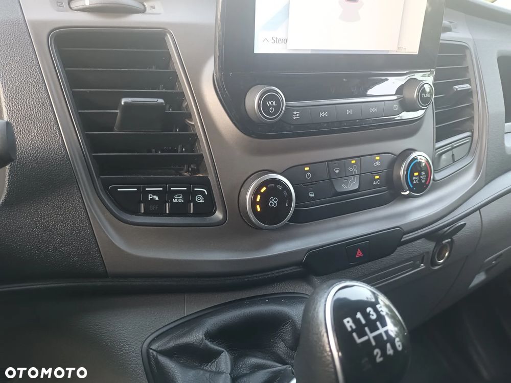 Ford Transit Custom - 28