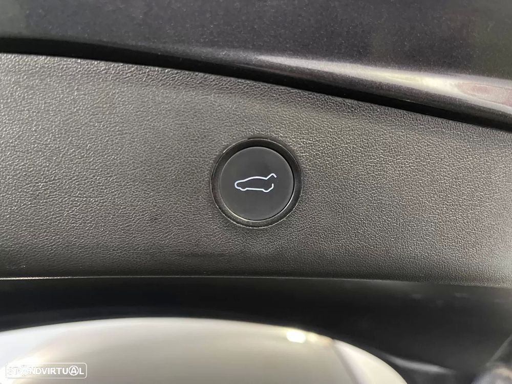 Tesla Model 3 Tração Traseira - 41