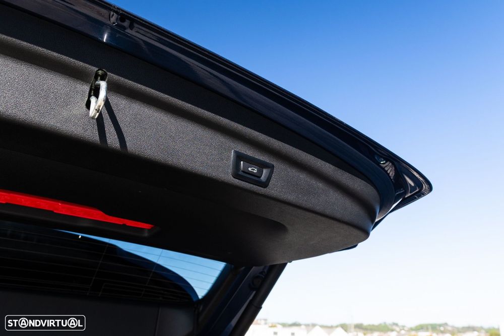 BMW iX1 xDrive30 - 13