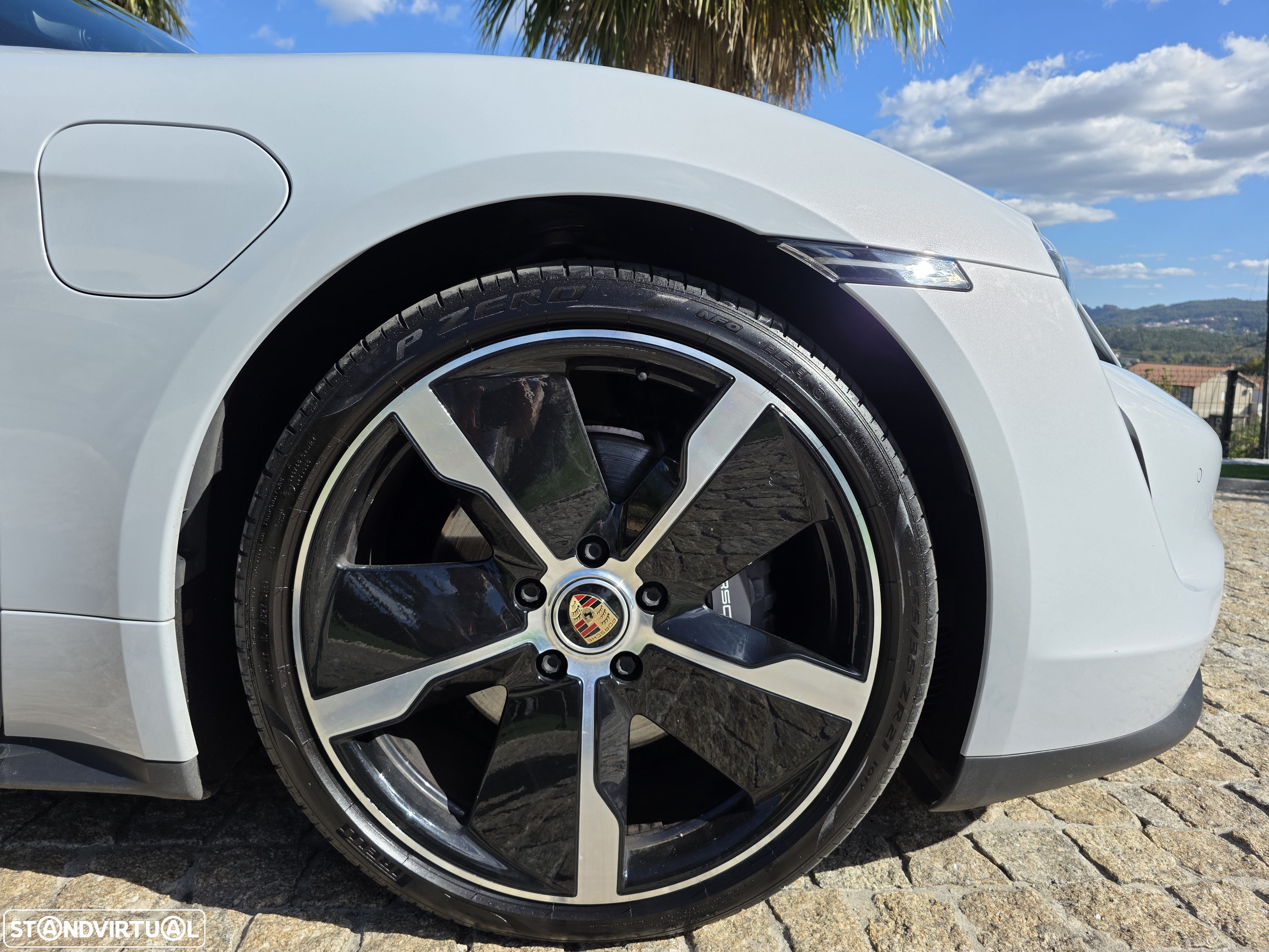Porsche Taycan Bateria Performance Plus - 14