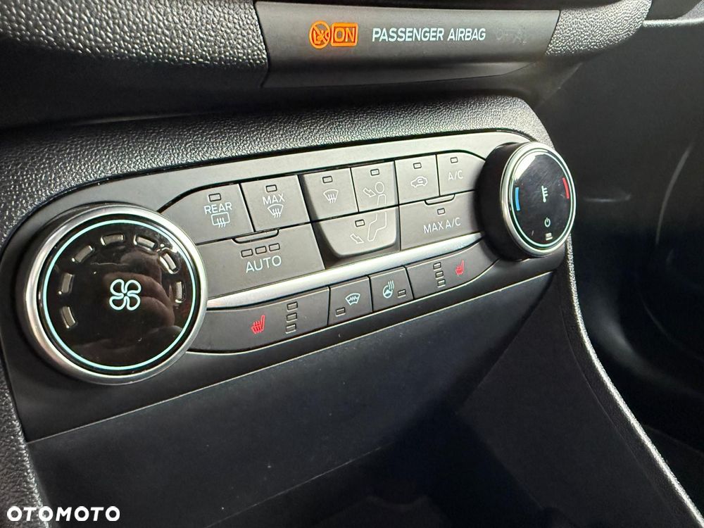 Ford Fiesta - 24