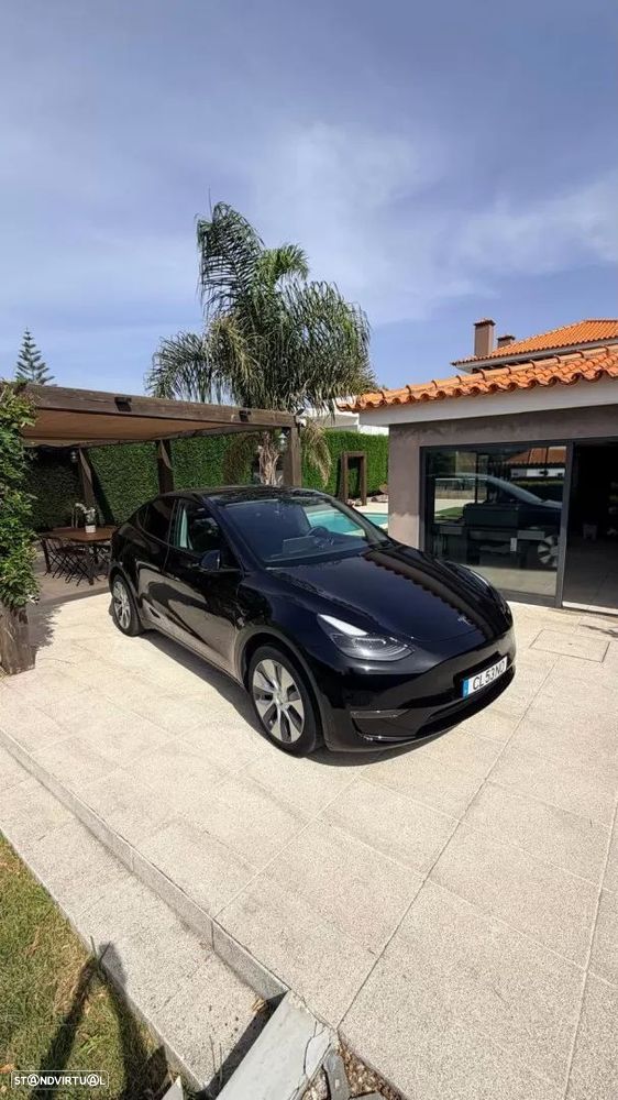 Tesla Model Y Long-Range RWD - 5
