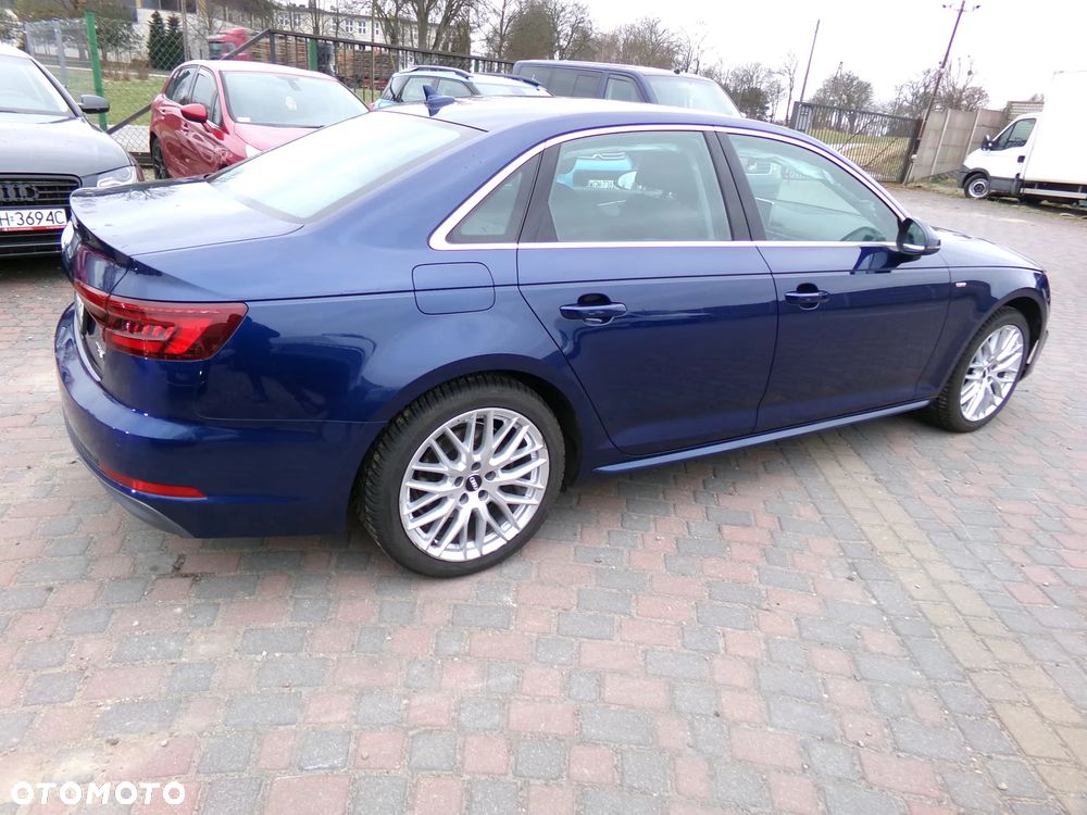 Audi A4 Limousine - 3