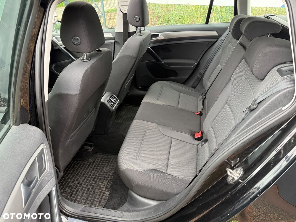 Volkswagen Golf 1.6 TDI DPF DSG Highline - 13