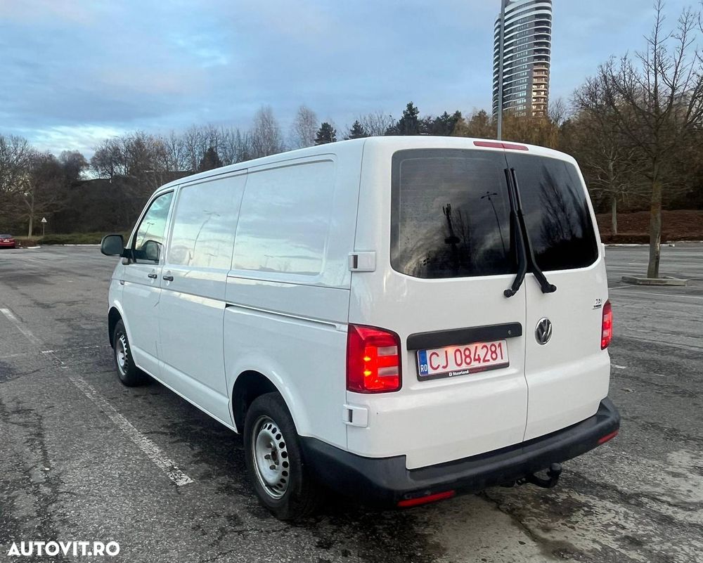 Volkswagen Transporter Multivan T6 2.0 TDI 75 kW LR Comfortline - 2