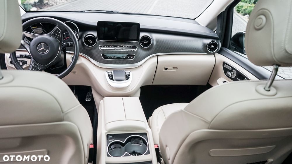 Mercedes-Benz Klasa V 300 d Exclusive 9G-Tronic (d³ugi) - 2