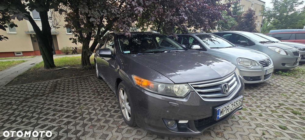 Honda Accord - 2