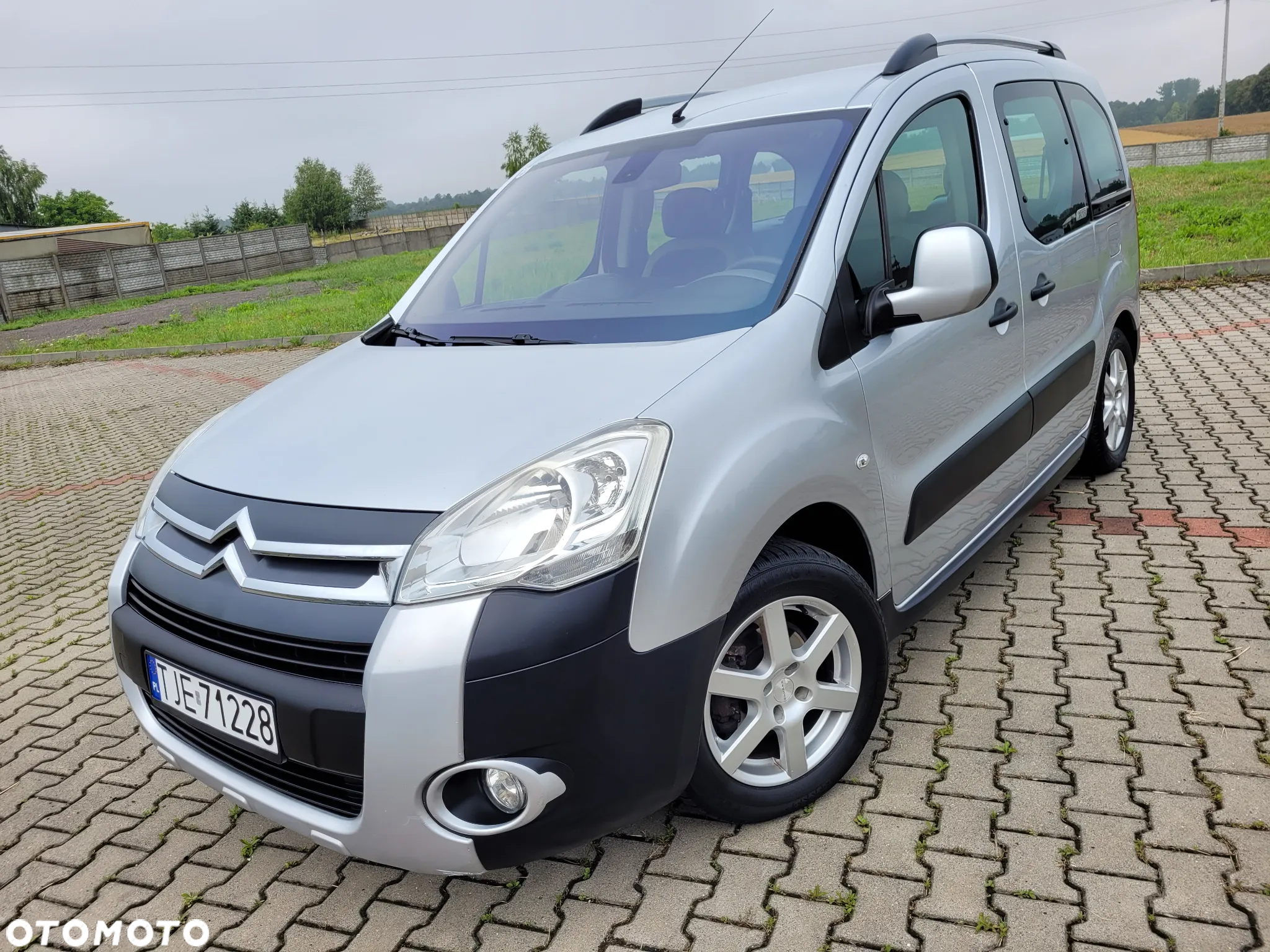 Citroën Berlingo Multispace 1.6 HDI Exclusive - 3