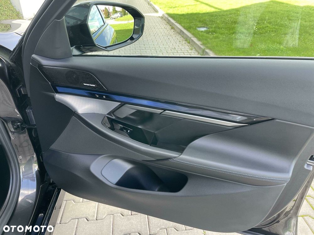 BMW Seria 5 520d xDrive mHEV M Sport - 19