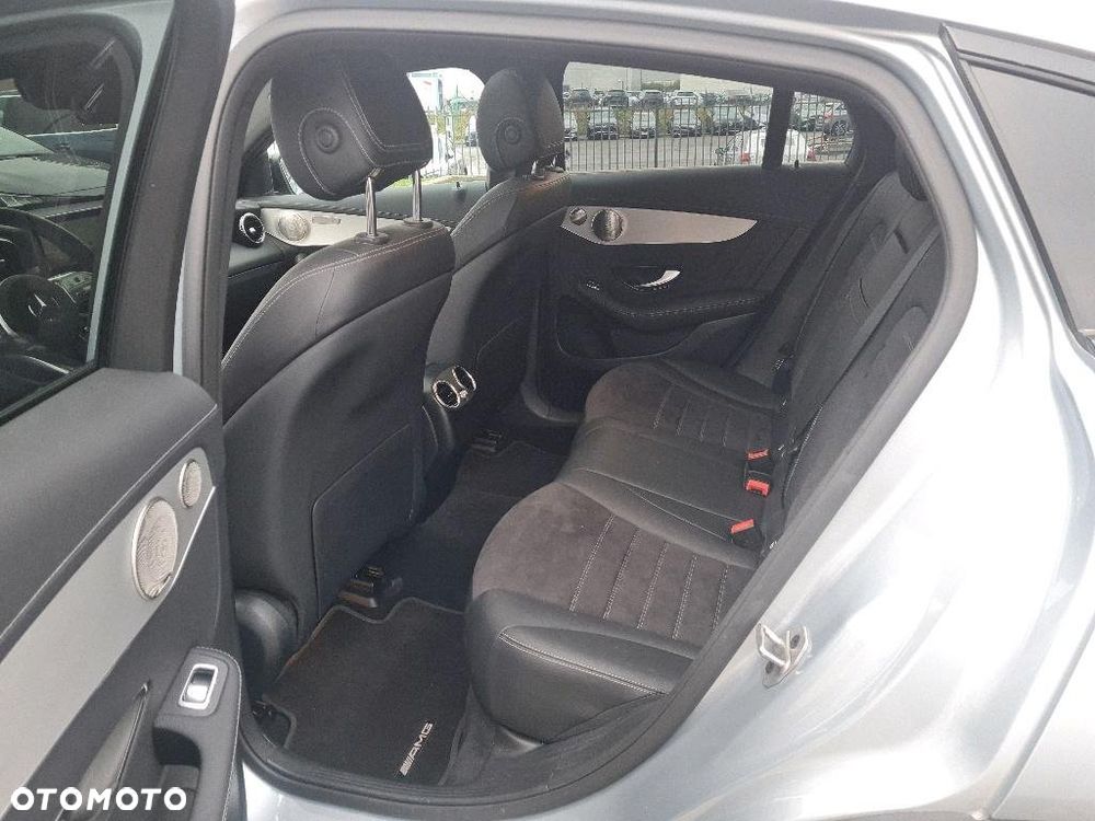 Mercedes-Benz GLC 220 d 4Matic 9G-TRONIC AMG Line - 5