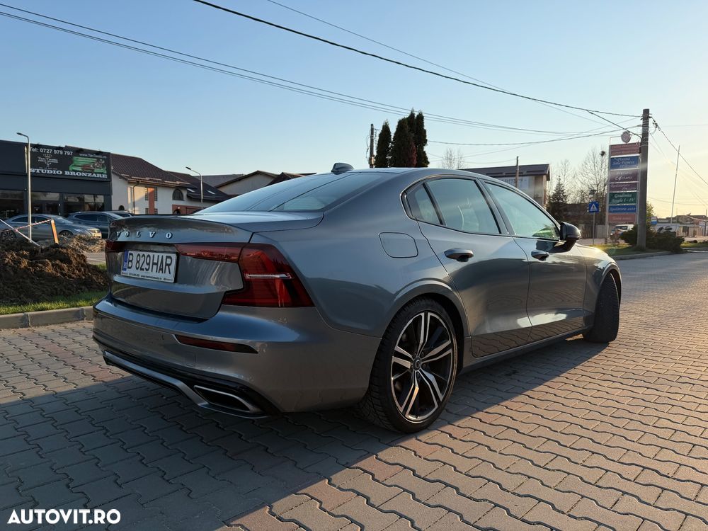 Volvo S60 T4 R-Design - 8