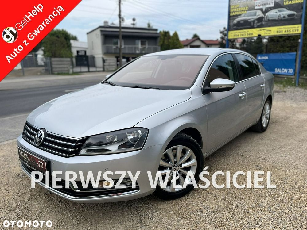 Volkswagen Passat - 1