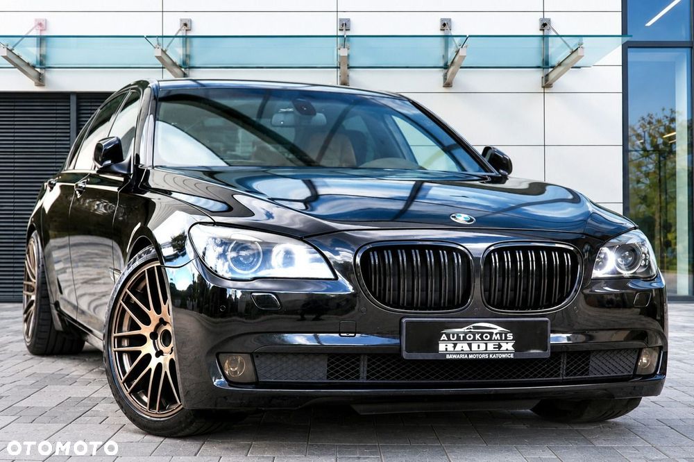 BMW 7 Series 2010 photo 3