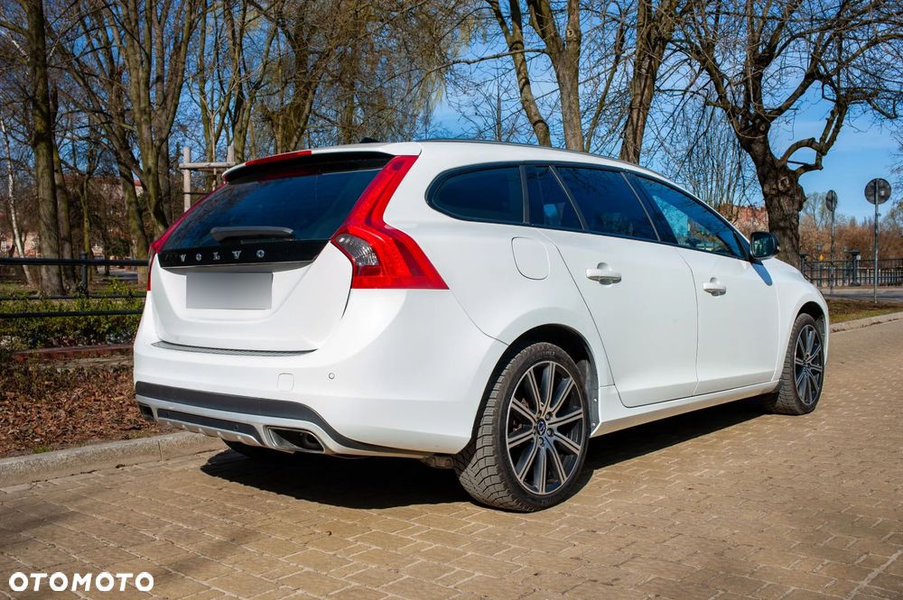 Volvo V60 T6 AWD Summum - 5