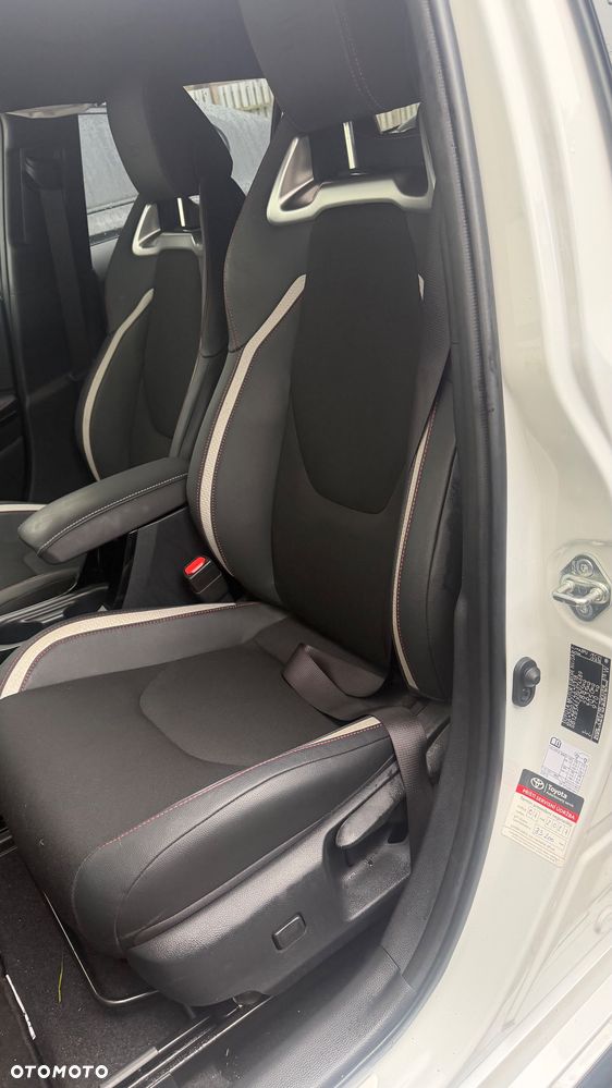 Toyota Corolla 1.8 Hybrid GR Sport - 10
