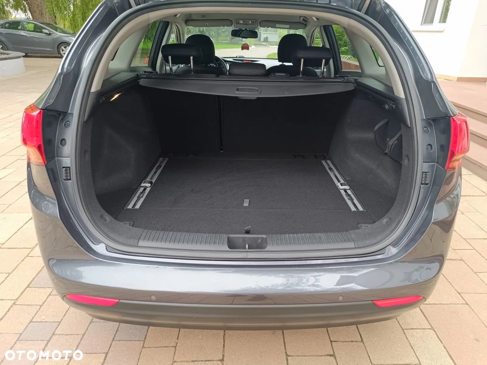Kia Ceed 1.6 CRDi 136 DCT ISG Platinum Edition - 37