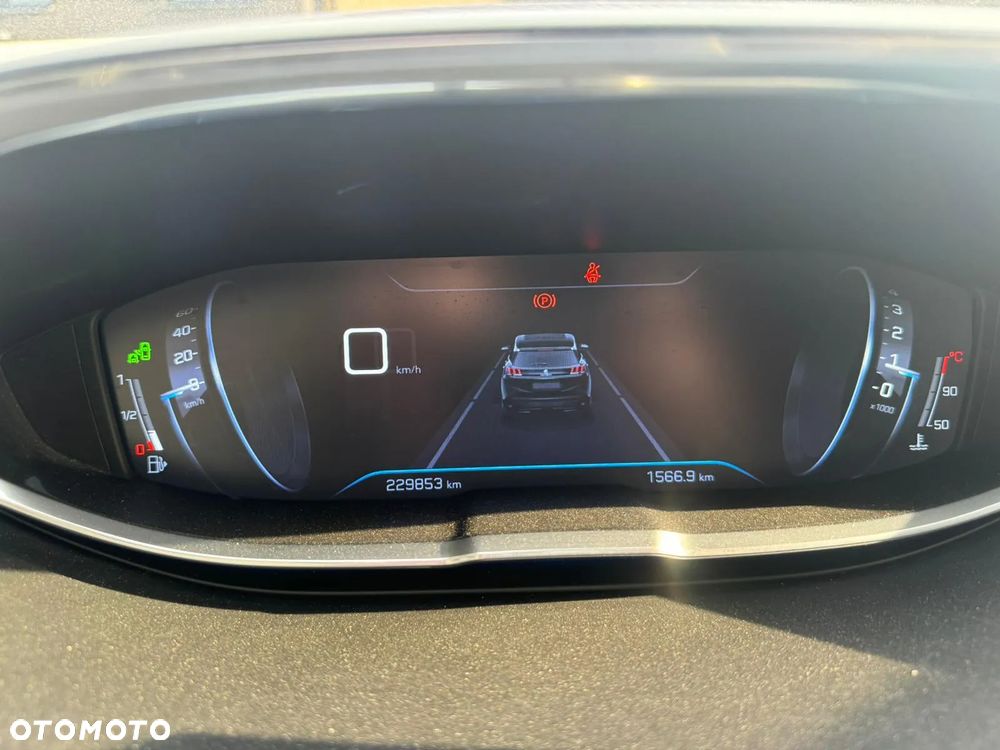 Peugeot 3008 2.0 BlueHDi Allure S&S - 11