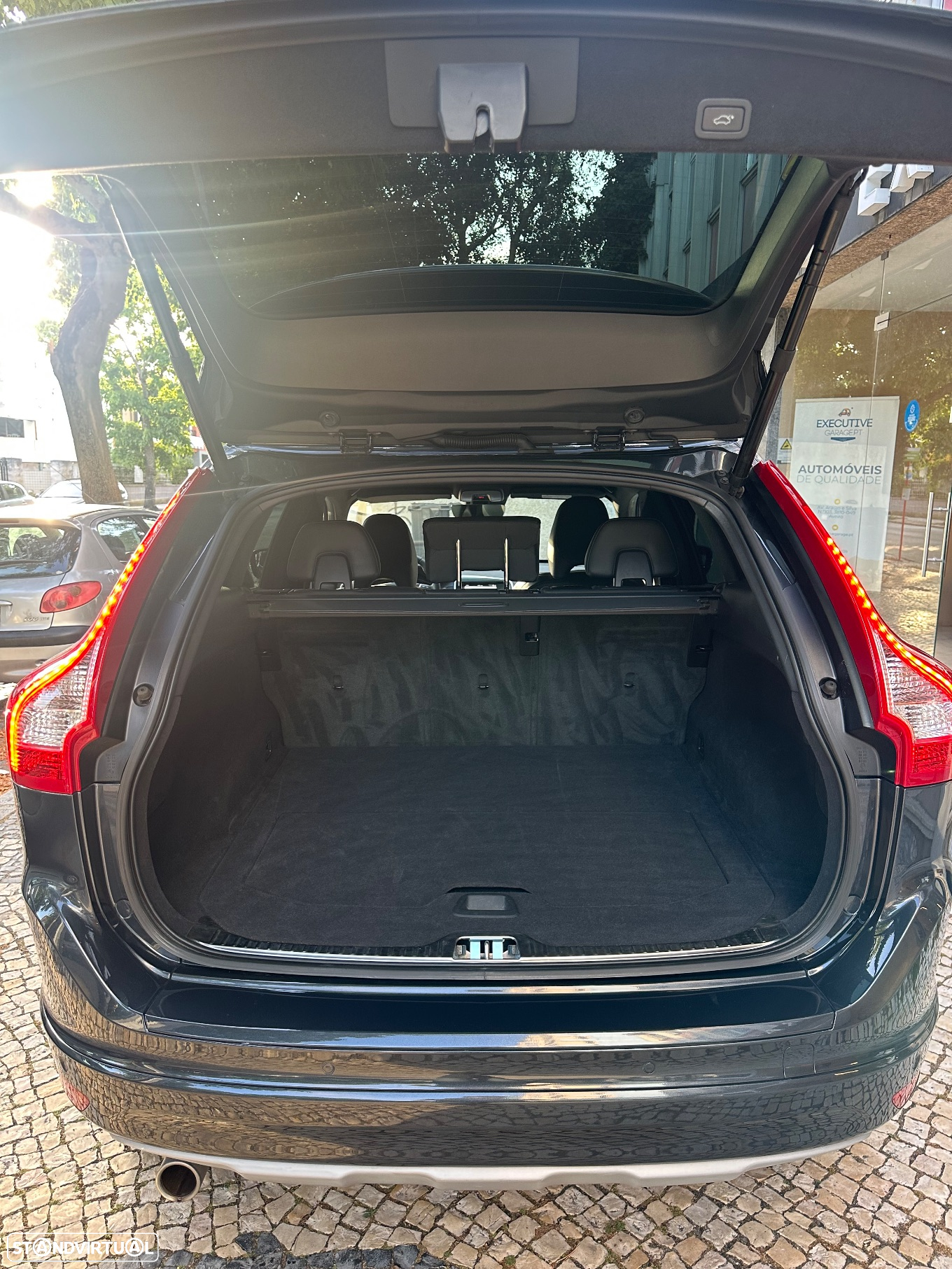 Volvo XC 60 2.0 D3 Dynamic Edition - 11