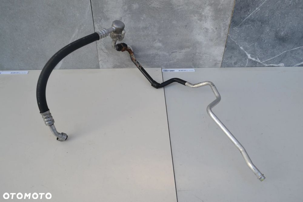 AUDI TT 8N ORYGINALNY PRZEWÓD KLIMATYZACJI 8N1820743 - 1