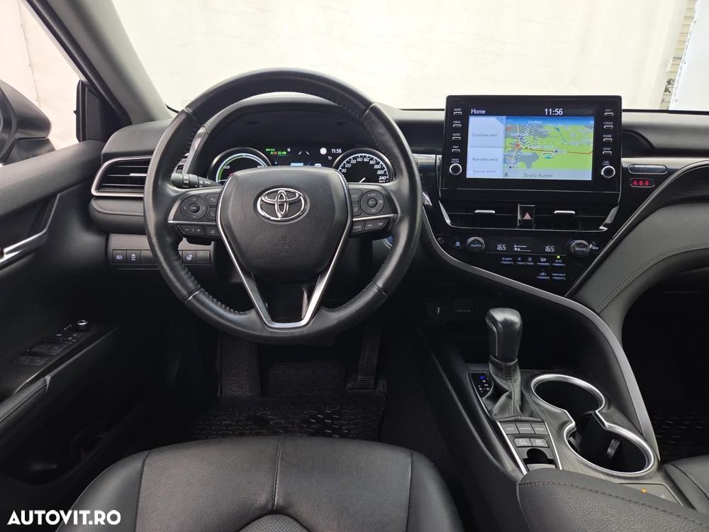 Toyota Camry 2.5 Dynamic - 11