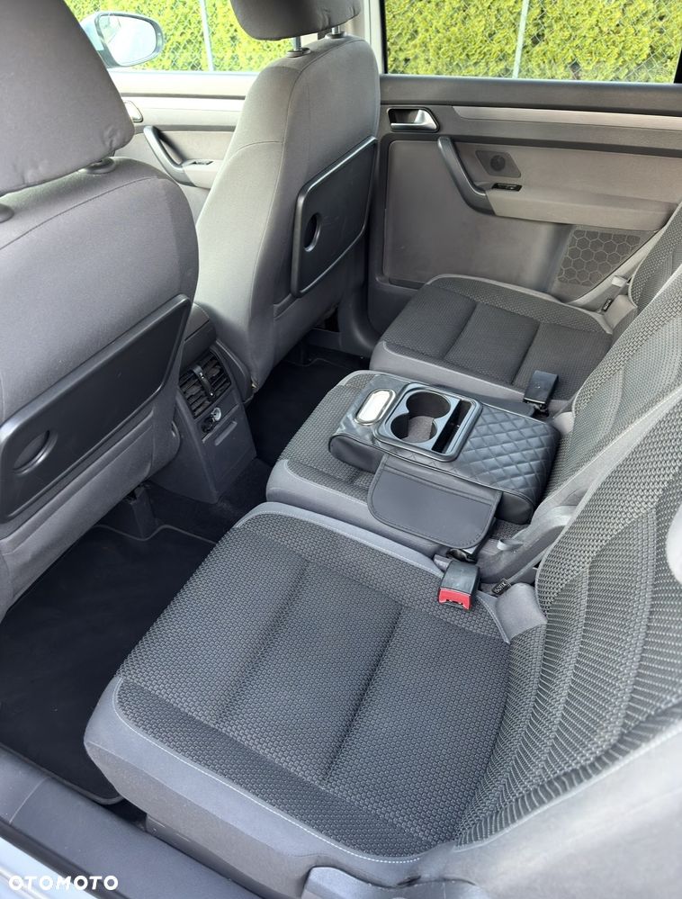 Volkswagen Touran 1.6 TDI DPF BlueMotion Technology Highline - 14