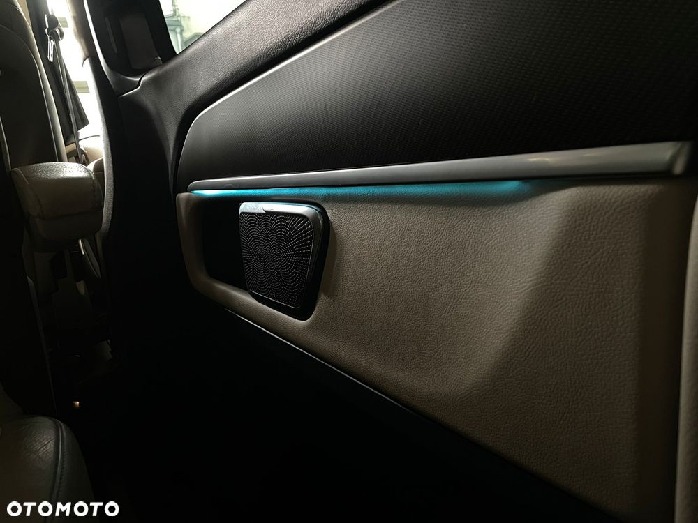 Mercedes-Benz Klasa V 250 (BlueTEC) d Avantgarde 7G-Tronic (d³ugi) - 31