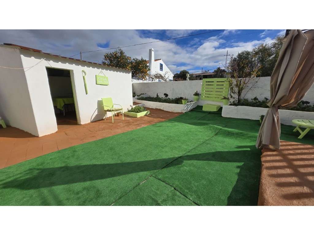 Moradia T3 com Quintal + lote Urbano - Grande imagem: 4/26