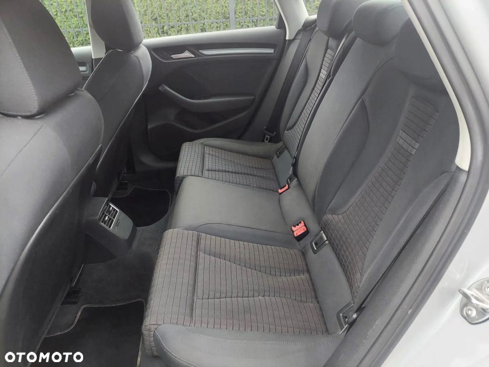Audi A3 Limousine 1.4 TFSI CoD Ambiente - 17